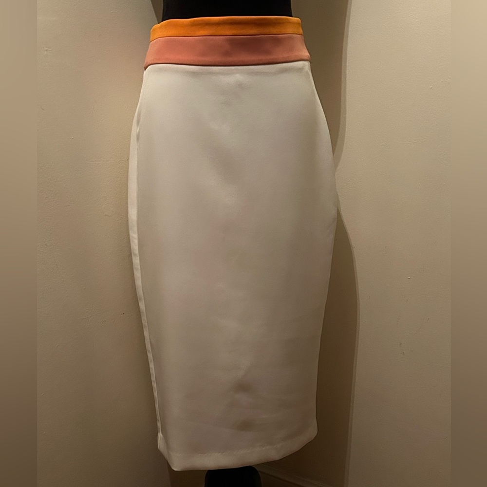 Eva Mendez New York and Company White & Shades of Orange Waistband Pencil Skirt